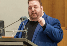 RLP: AfD klagt gegen Gesetz zu verfassungsfeindlichen Mitarbeitern – Verfassungsgericht prüft Landtagsregelung