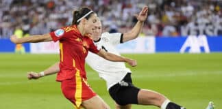 Zeit für Revanche: Über 38.500 Fans fiebern mit DFB-Frauen auf dem Betze