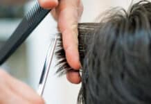 Schreie aus dem Friseursalon: Polizei stürmt Laden wegen Sechsjährigem