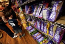 Achtung! Produktrückruf: Plastikteile in beliebter Milka-Schokolade