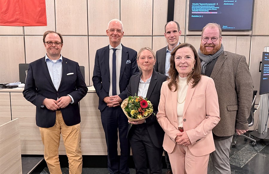 -Wahl-im-Stadtrat-Britta-Weizenegger-wird-neue-B-rgermeisterin-in-Trier-