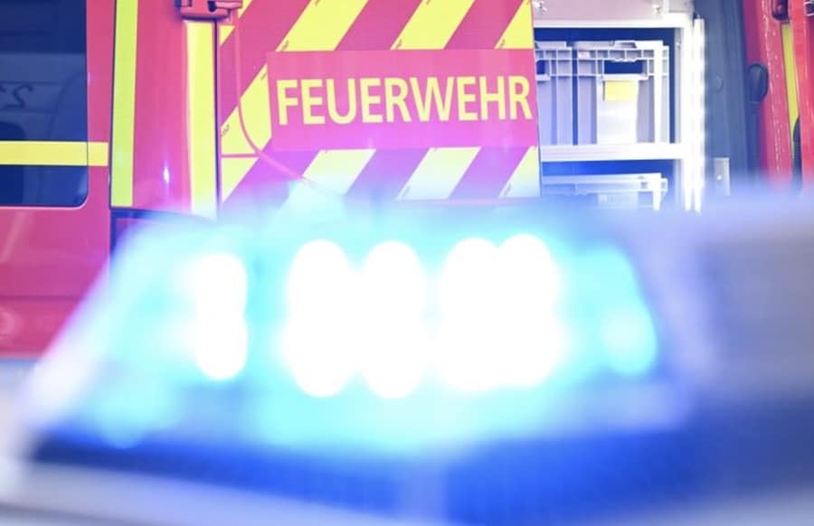 Neujahrsnacht-in-Schweich-Garage-ger-t-in-Brand-und-greift-auf-Dachstuhl-ber