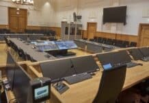 Saal im OLG Koblenz für Staatsschutzverfahren umgebaut — Prozess um Folter und Mord in Syrien