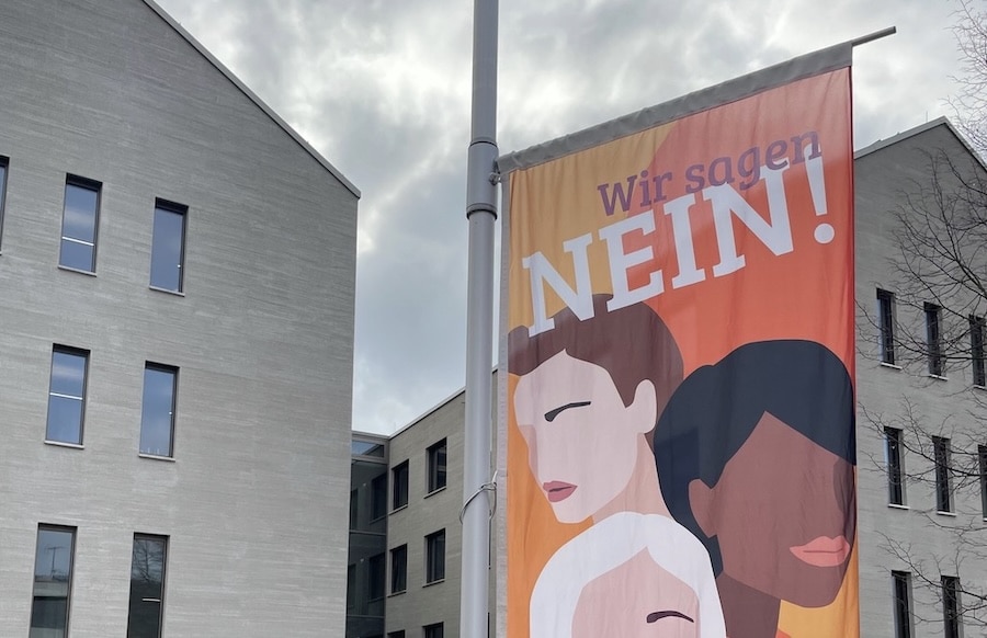 VG-Zell-Gemeinsames-Zeichen-gegen-Gewalt-an-Frauen-und-M-dchen