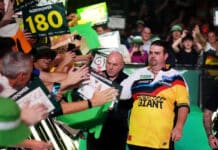 Makellose deutsche Bilanz: Saarländer Clemens bei Darts-WM weiter