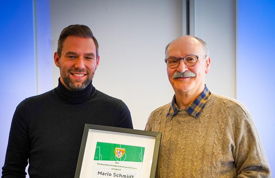 Vulkaneifel-Mario-Schmidt-ist-Schiedsrichter-des-Jahres-2025-im-Fu-ballverband-Rheinland