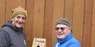 NABU-Naturschützer überreicht Spende an Wildtierzentrum Saarburg