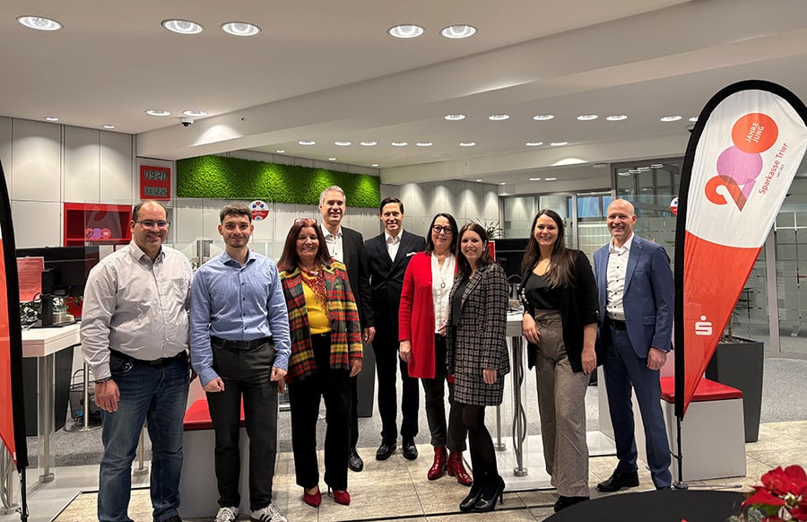 Sparkassen-Standort-Trier-S-d-nach-Renovierung-wieder-ge-ffnet