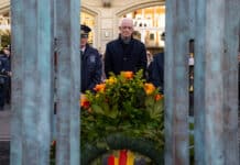 Trier: 5. Jahrestag – Blumen und Kerzen für die Opfer der Amokfahrt