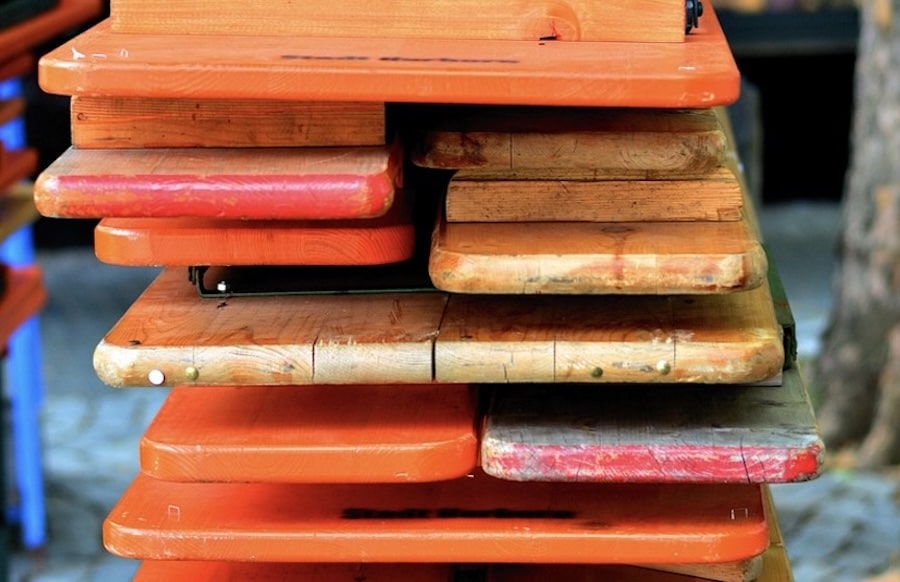 RLP-Bierbank-auf-Gleise-gelegt-gef-hrlicher-Eingriff-in-den-Bahnverkehr