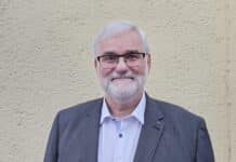 „Das neue Bestattungsgesetz ist ehrlich“. Ein Gespräch mit Pfarrer Bruno Comes