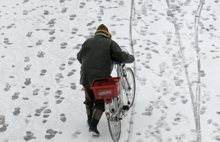 Bremsen-Lenken-Co-Was-Fahrradfahrer-bei-Glatteis-beachten-m-ssen