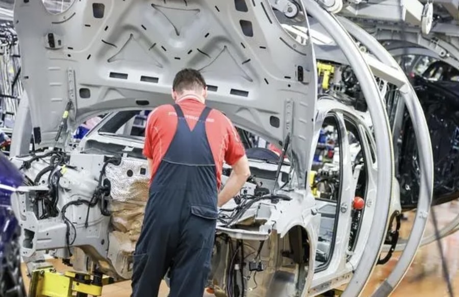 Zahl-der-Erwerbst-tigen-stagniert-in-Deutschland-Demografischer-Wandel-macht-sich-bemerkbar