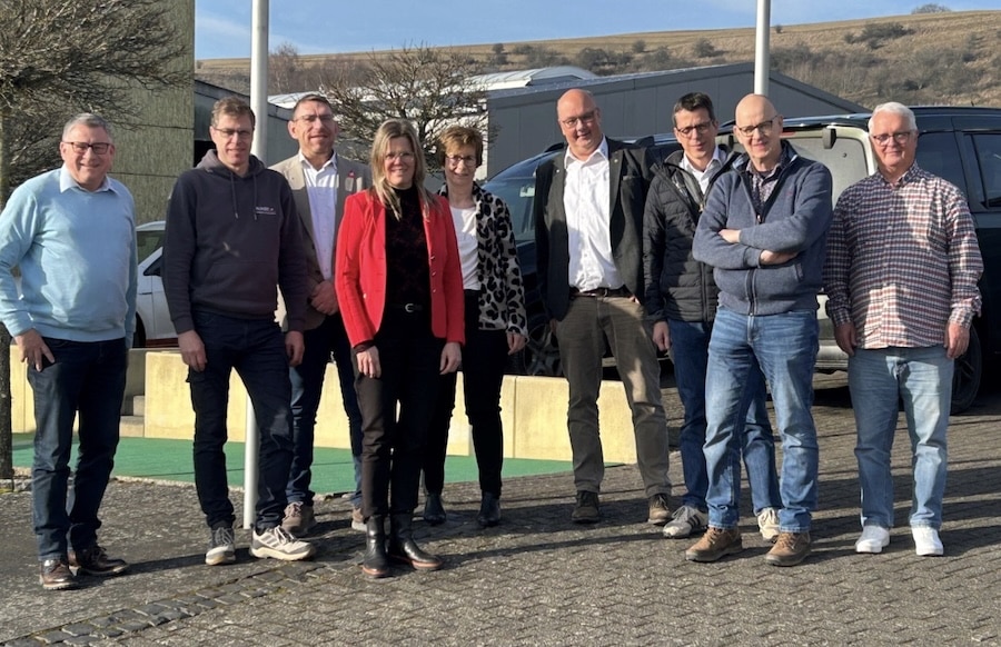 Vulkaneifel-Austausch-zwischen-Handwerk-und-Politik-Innungsvertreter-treffen-Landr-tin