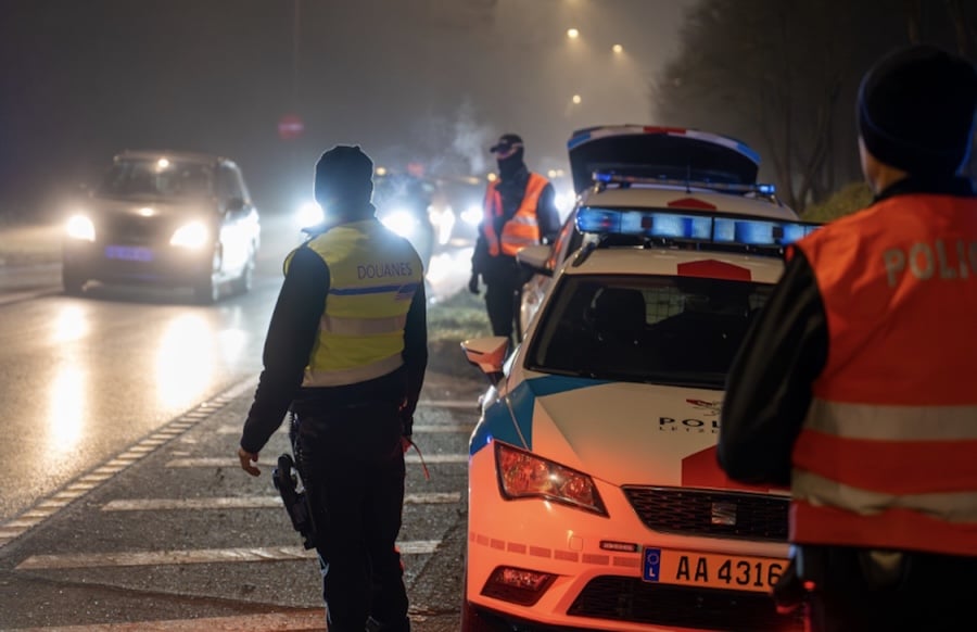Gro-angelegte-Verkehrskontrolle-von-Polizei-und-Zoll-in-Luxemburg-zahlreiche-Verst-e