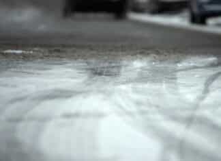 ++ Schnee, Frost und glatte Straßen: Winterwetter in der Region ++