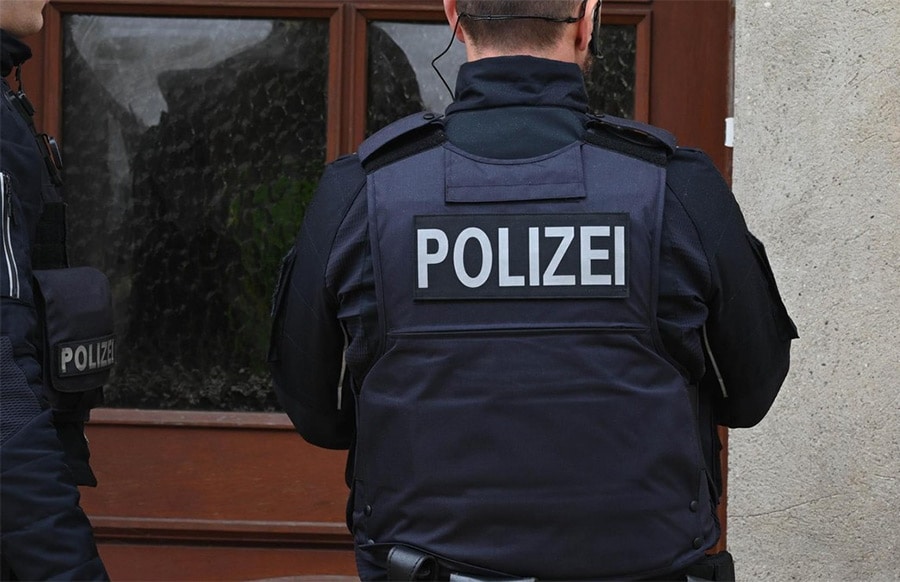 Eifelkreis-Warnung-vor-falschen-Polizisten-Betrugsserie-mit-Schock-Anrufen