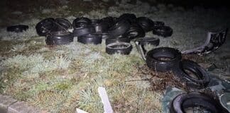 Umwelt-Sauerei bei Monzelfeld: Altreifen auf Rastplatz an L158 illegal entsorgt