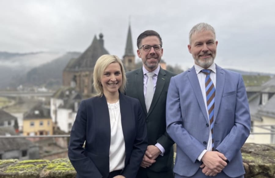 Amtsgericht-Saarburg-Neue-Direktorin-ins-Amt-eingef-hrt-Vorg-nger-verabschiedet