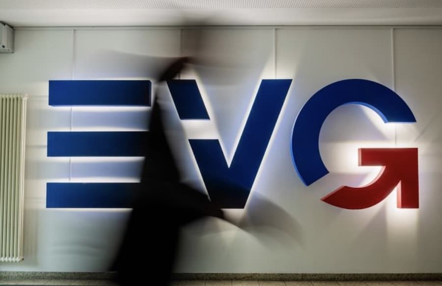 Nach-t-dlicher-Attacke-auf-Zugbegleiter-EVG-informiert-ber-Sicherheit-in-Bus-und-Bahn