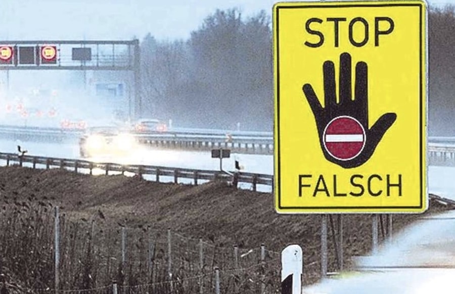 Gefahr-auf-der-A602-Geisterfahrer-bei-Kenn-PKW-r-ckw-rts-auf-Autobahn-unterwegs