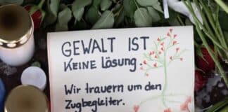 Zugbegleiter tot: Familie will spürbare Strafe — „Verlust wiegt unermesslich schwer“