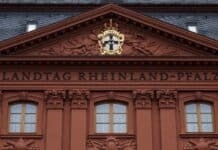 Vorwürfe gegen AfD: Keine Beschäftigung von Verwandten in anderen Fraktionen