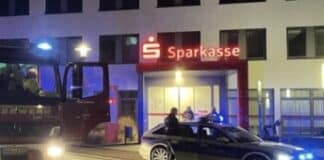 Feuerwehr-Einsatz in Daun: Bankgebäude stark verraucht