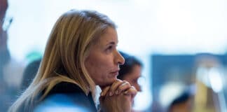 Nach tödlichem Angriff im Zug: Bahnchefin plant Sicherheitsgipfel