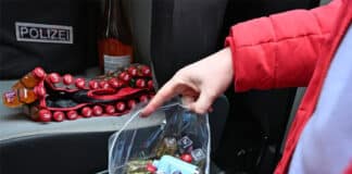 Schnaps im Känguru-Kostüm: Polizei kontrolliert Jugendliche