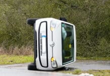 ++ Update: Frontalkollision auf der K6 – 8-jähriges Kind schwerverletzt +