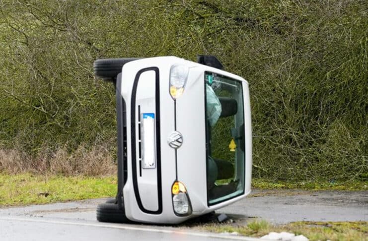 ++ Update: Frontalkollision auf der K6 – 8-jähriges Kind schwerverletzt +