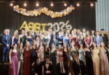„The winner takes it all“: 54 Abiturientinnen und Abiturienten am Gymnasium Konz