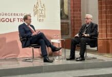 „Zusammen Christentum leben“: Kardinal Jean-Claude Hollerich im Dialog in St. Gangolf