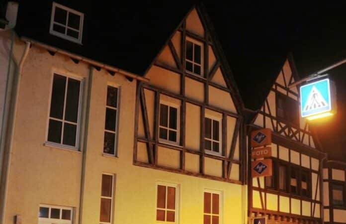 Das Haus in Koblenz in Außenansicht. Hier traf der Meteorit ein.