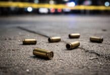 RLP: Schüsse vor Bar — Mann am Bein getroffen — Patronenhülsen aufgefunden