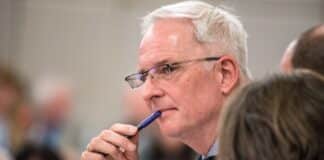 Die Zerstörer – Intrigen, Fehden und Interessen