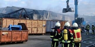 Millionenschaden bei Brand in Recyclingfirma: Das könnte die Ursache gewesen sein