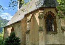 Schöne Kirchen und Kapellen in der Region — Die Peterskapelle in Neumagen-Dhron