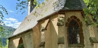 Schöne Kirchen und Kapellen in der Region — Die Peterskapelle in Neumagen-Dhron