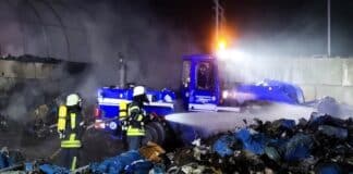 Update: Brand im Entsorgungszentrum Sehlem — THW weiter im Einsatz