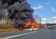 Linienbus brennt in Andernach aus: Ursache technischer Defekt