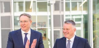 Spritpreise: Schnieder appelliert an Mineralölkonzerne