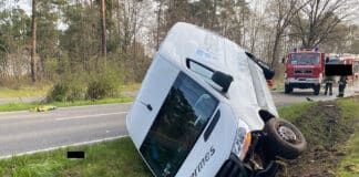 Crash bei Überholmanöver: Zwei Verletzte auf der K14