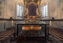 Heilig-Rock-Tage beginnen im Trierer Dom