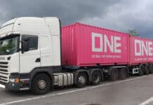 Völlig überladen: Polizei zieht Weintransporter auf A60 aus dem Verkehr