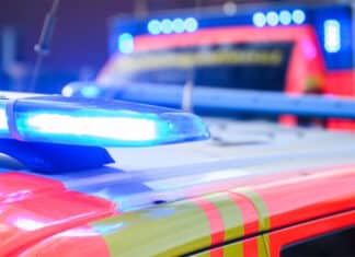 Vulkaneifel: Pkw überschlägt sich in Graben – Vier Insassen verletzt
