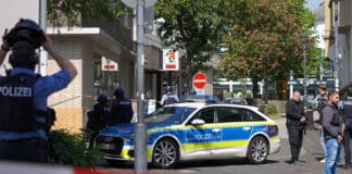 Menschen aus Bank befreit – Was wir wissen und was nicht