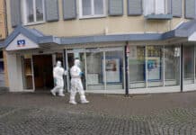 Polizei: Täter bei möglicher Geiselnahme hat Beute gemacht