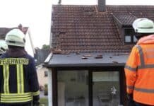 Dächer abgedeckt: Unwetter beschädigt mehrere Häuser im Saarland